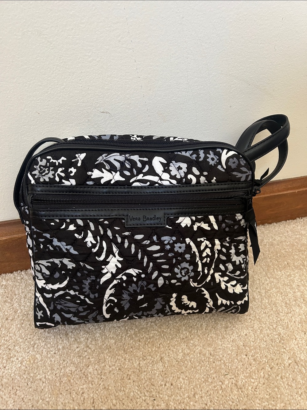 Vera Bradley Black White Floral Quilted Crossbody
